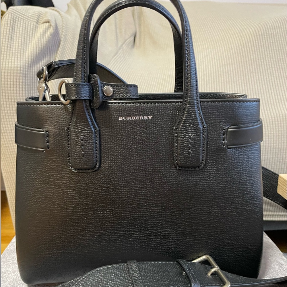 AUTH BURBERRY SMALL BANNER TOTE WITH THICK CROSSBODY STRAP